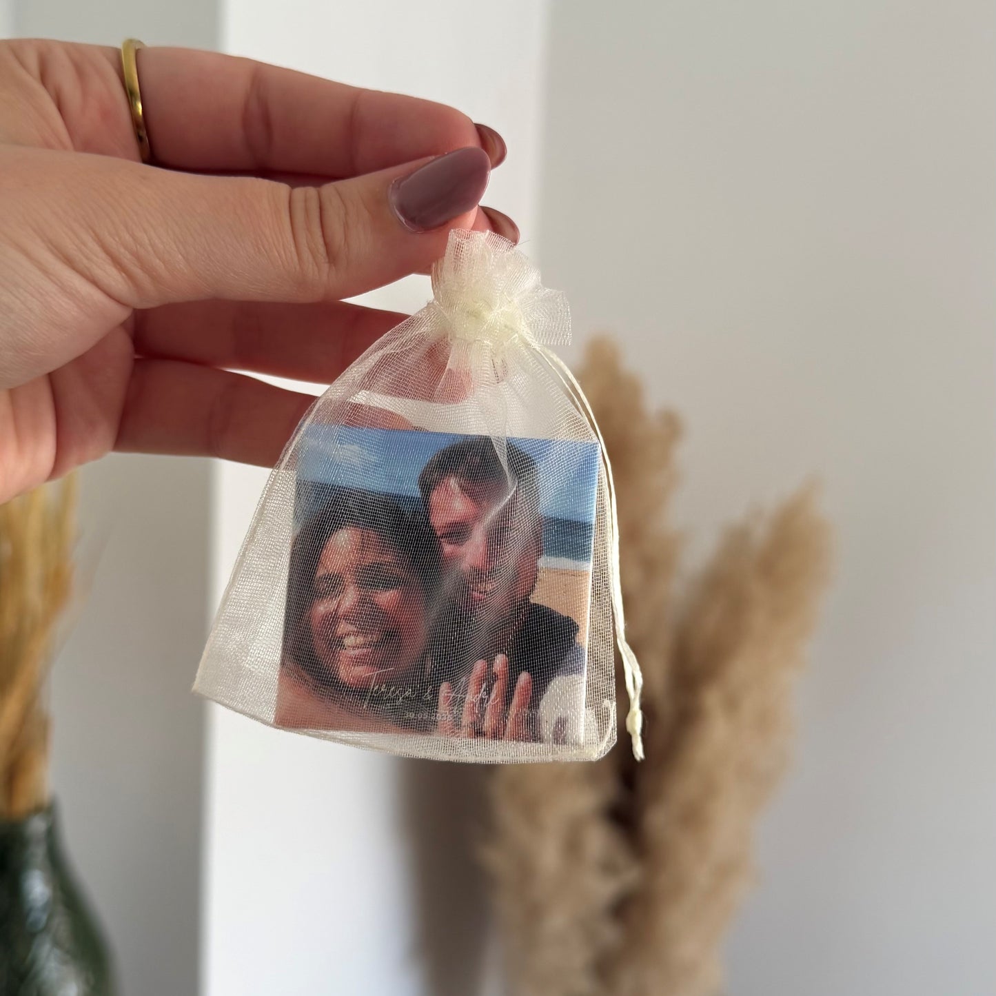 Acessório para ímanes personalizados. saquinho de organza com fotografia, ideal para prenda